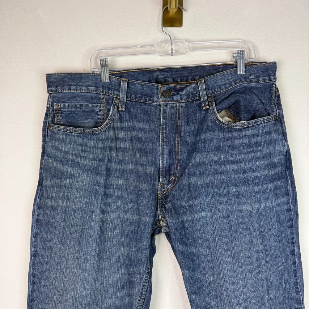 Levi's Jeans Mens 38x30 559 Relaxed Straight Medium Wash Blue Denim